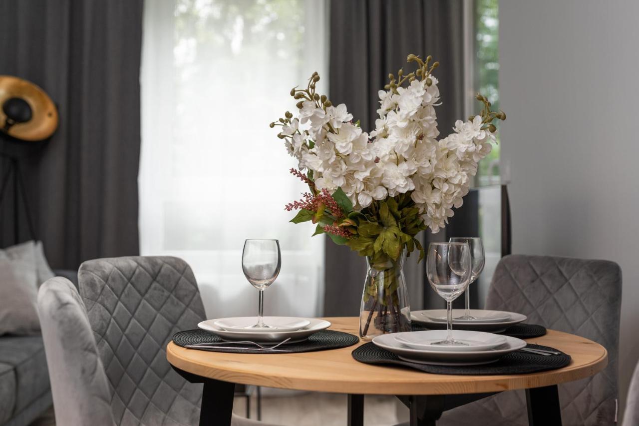 Apartment Wroclaw Braniborska By Noclegi Renters Dış mekan fotoğraf