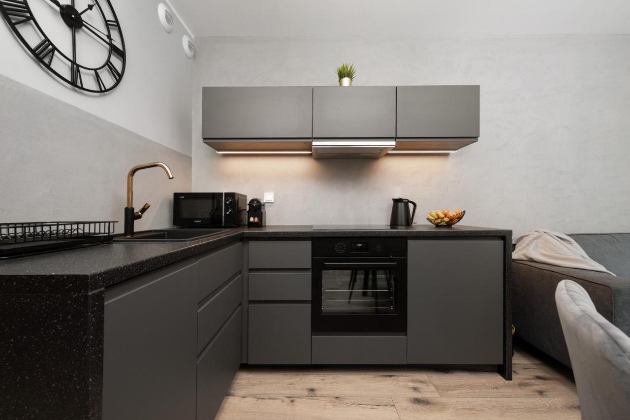 Apartment Wroclaw Braniborska By Noclegi Renters Dış mekan fotoğraf
