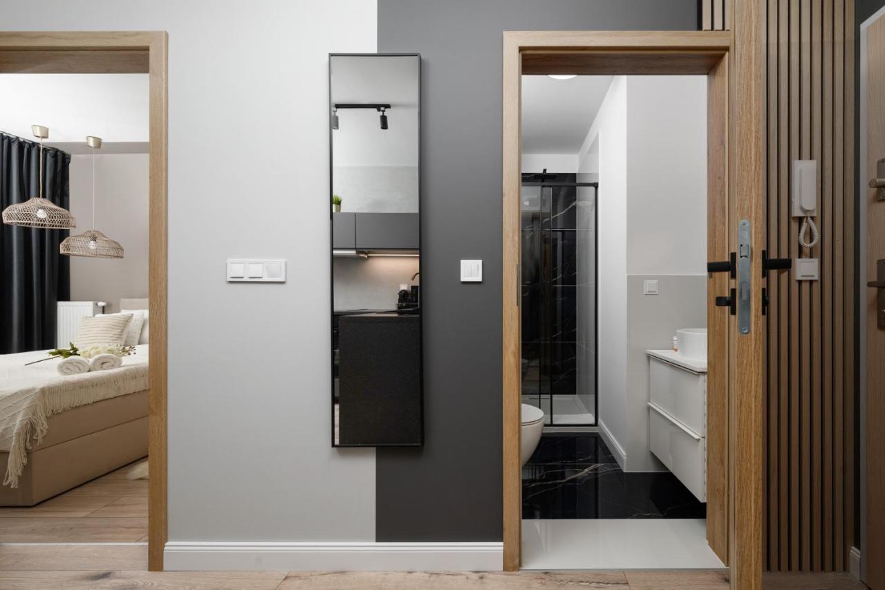 Apartment Wroclaw Braniborska By Noclegi Renters Dış mekan fotoğraf
